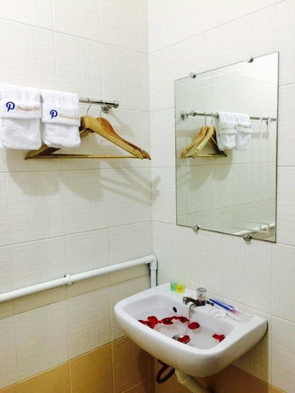 Pandora Motel Yangon Eksteriør bilde