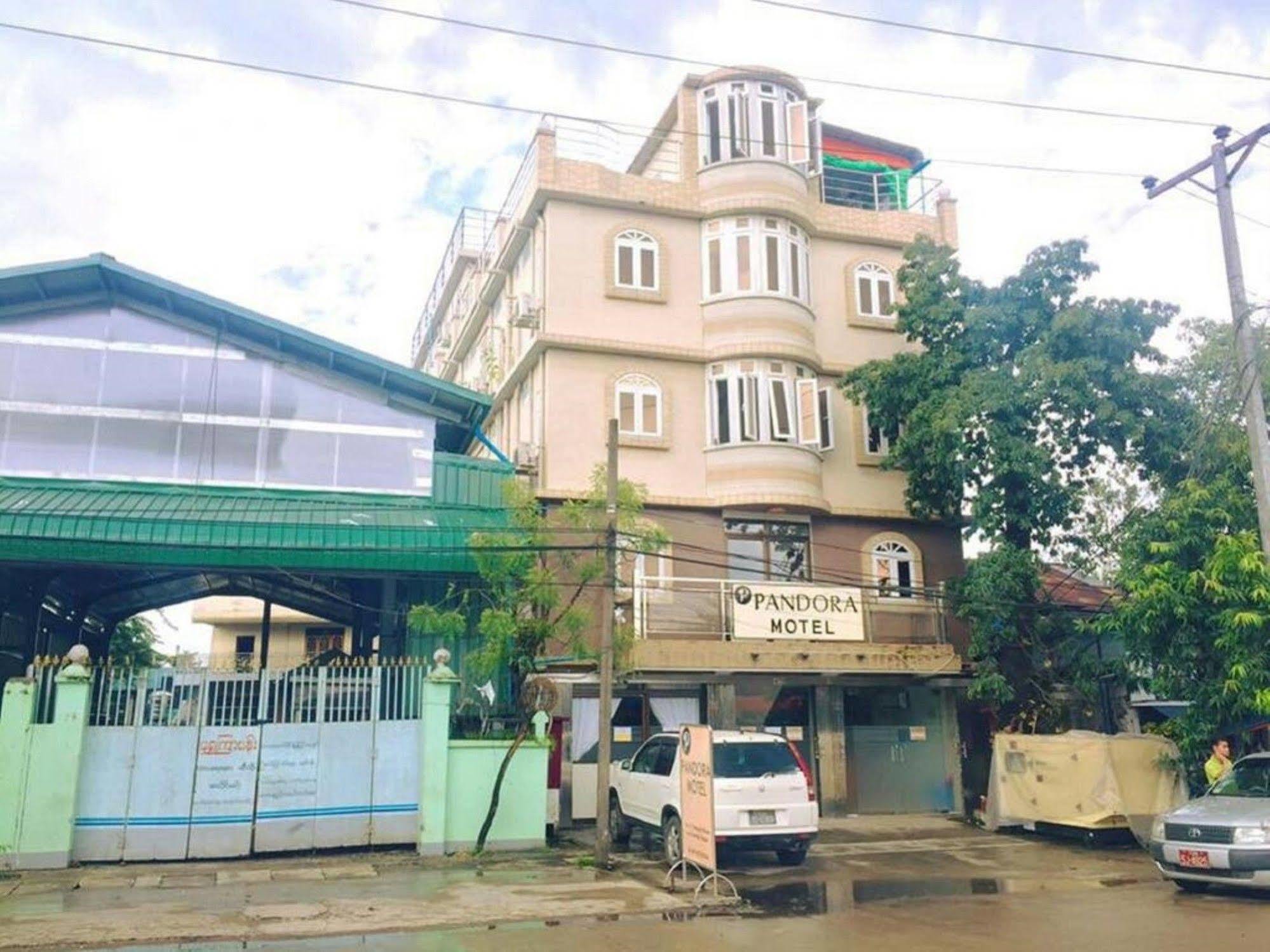 Pandora Motel Yangon Eksteriør bilde