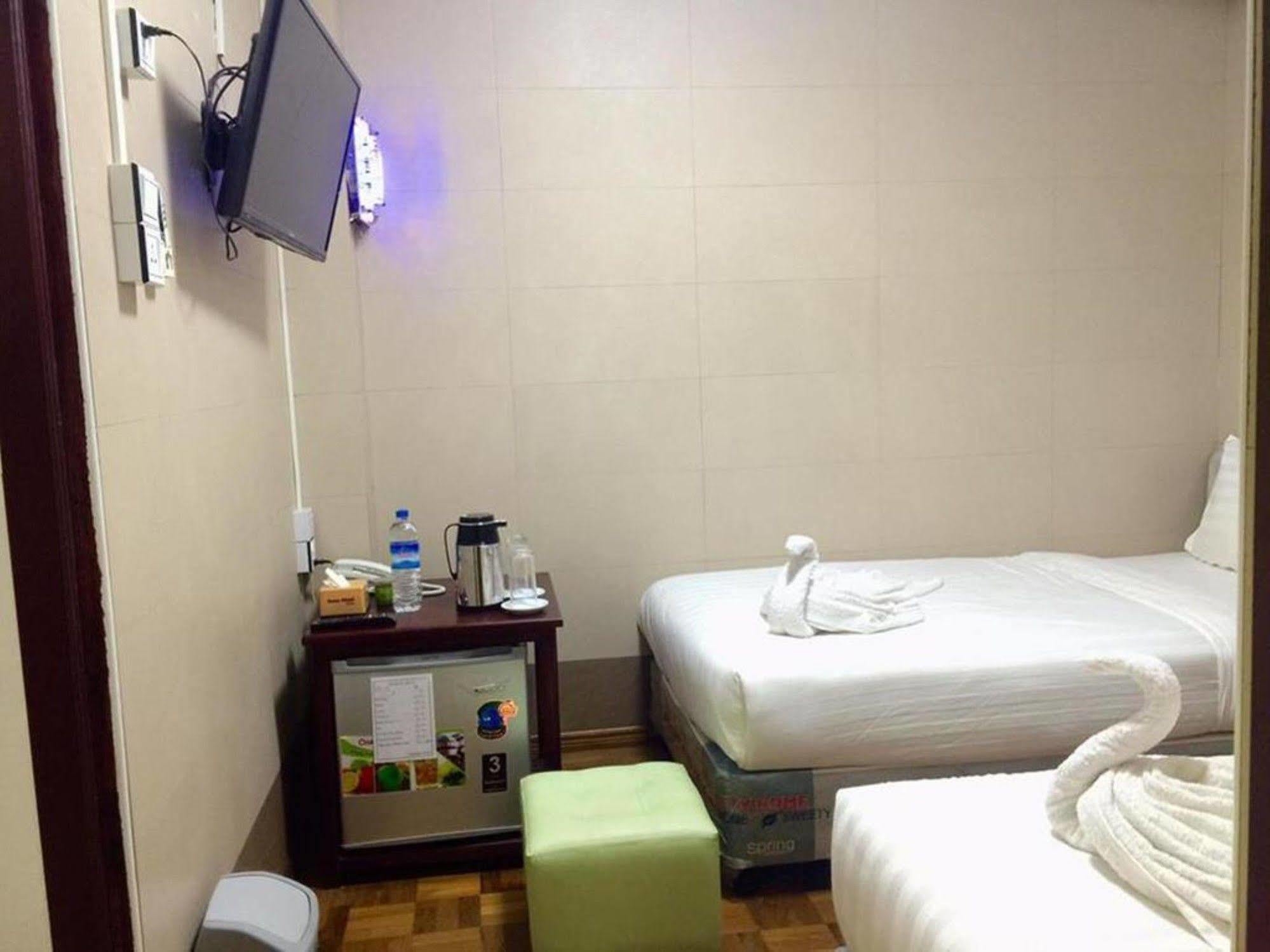 Pandora Motel Yangon Eksteriør bilde
