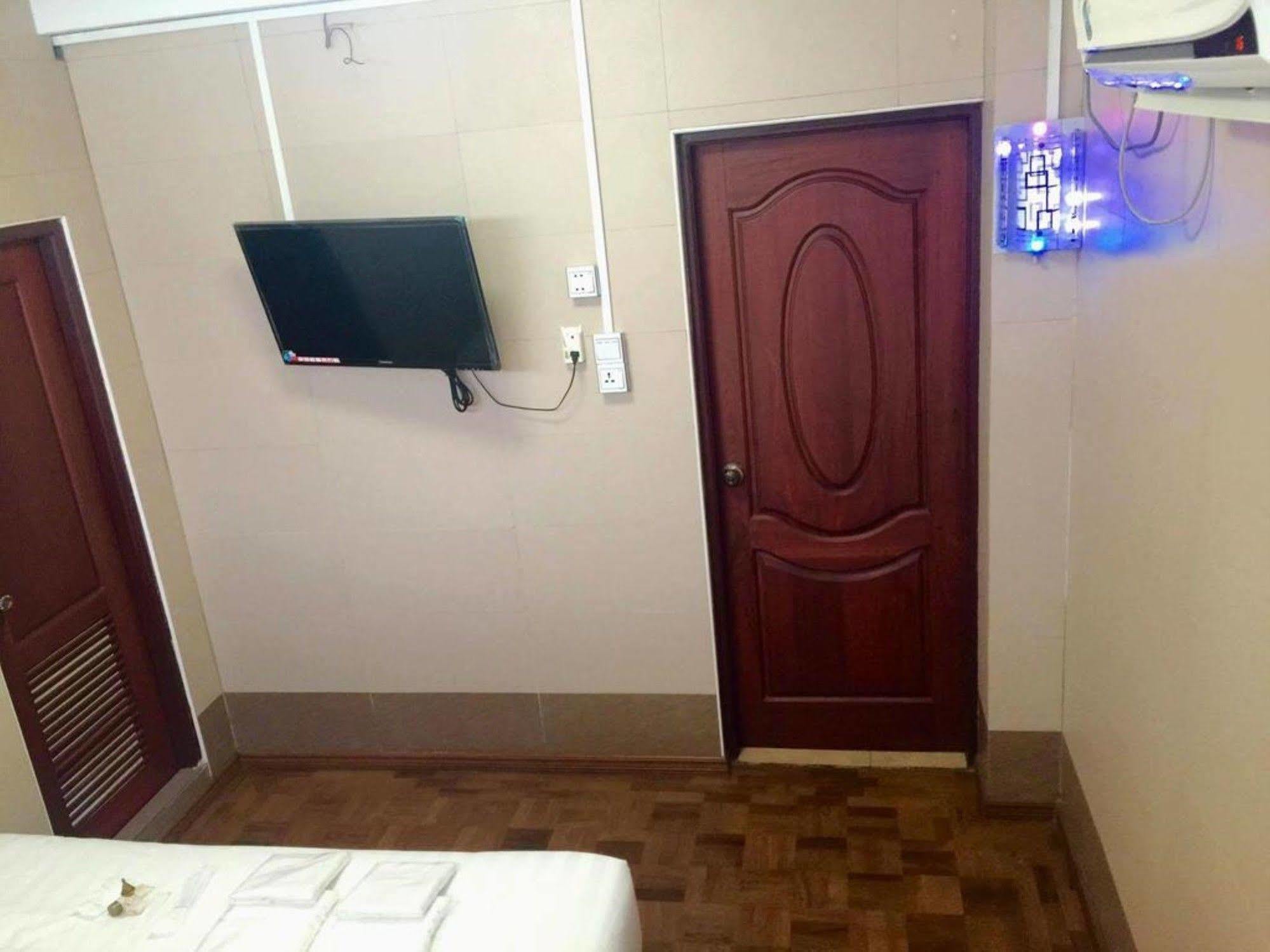 Pandora Motel Yangon Eksteriør bilde