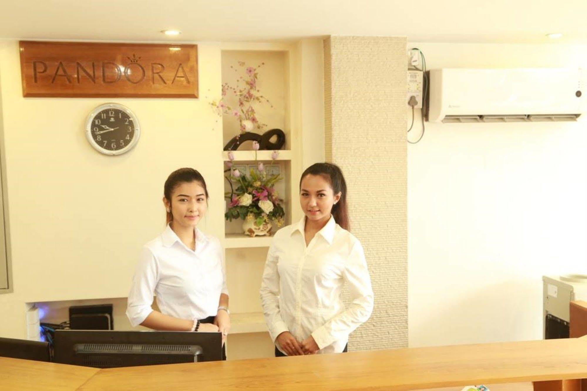 Pandora Motel Yangon Eksteriør bilde